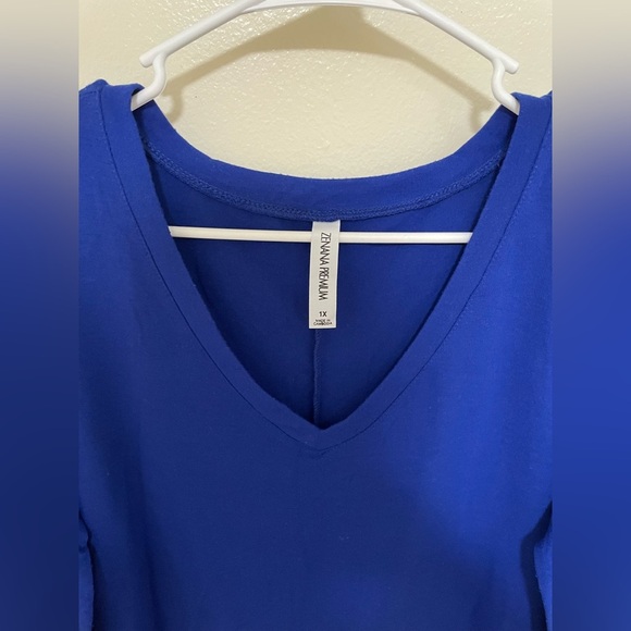 ✨Zenana Quarter length Shirt Size 1X - Picture 3 of 6